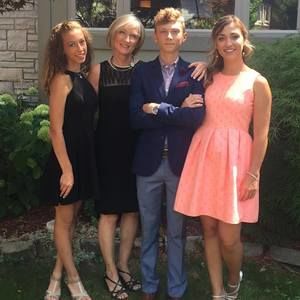 Meet your Posher, Tina